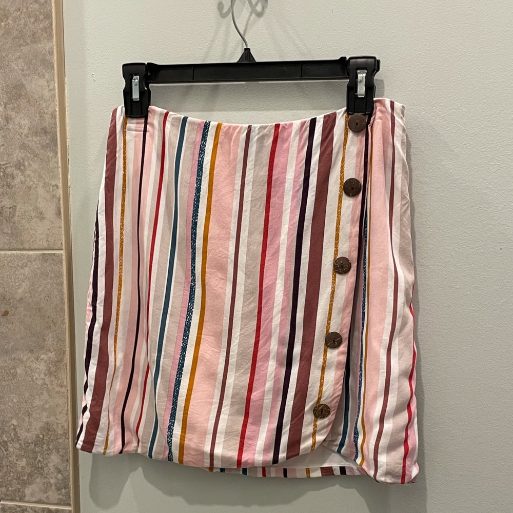 Harper Heritage multicolored mini skirt with brown buttons